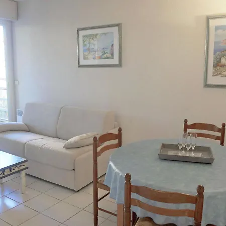 Medicis-1 By Interhome קבלייר-סור-מר