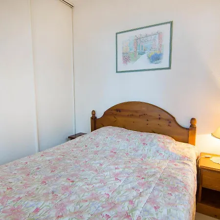 Medicis-1 By Interhome Apartamento